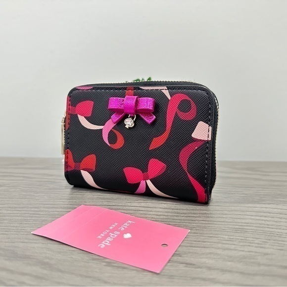 Kate Spade Small Zip Wallet - Picture 1 of 8